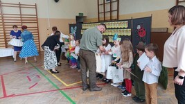 1745929109444 (Copy).jpg