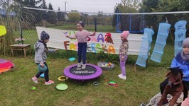 1759852529230 (Copy).jpg